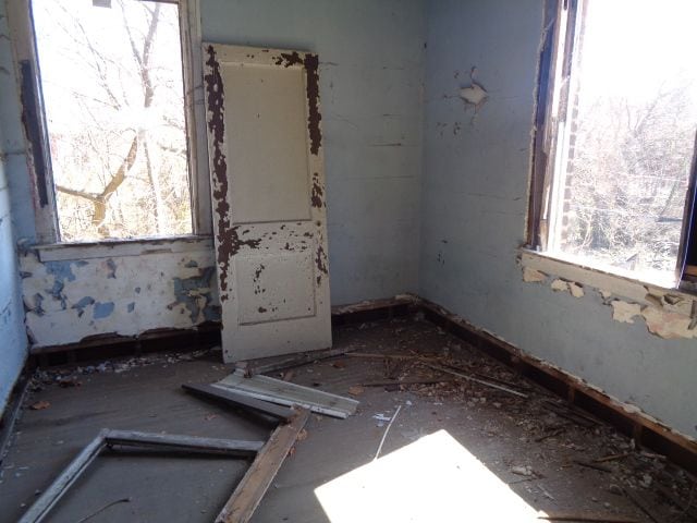 7538 Firwood St, Detroit, MI 48204 - view of empty room