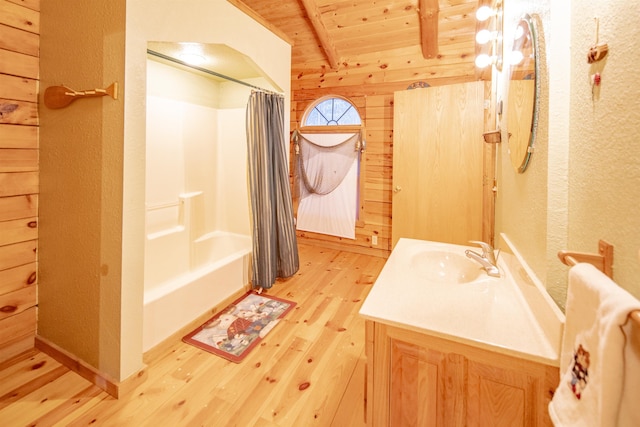 753 W School Rd, Weidman, MI 48893