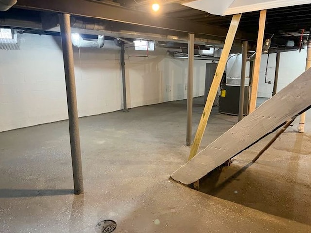 4651 Berkshire St, Detroit, MI 48224 - unfinished basement with heating unit