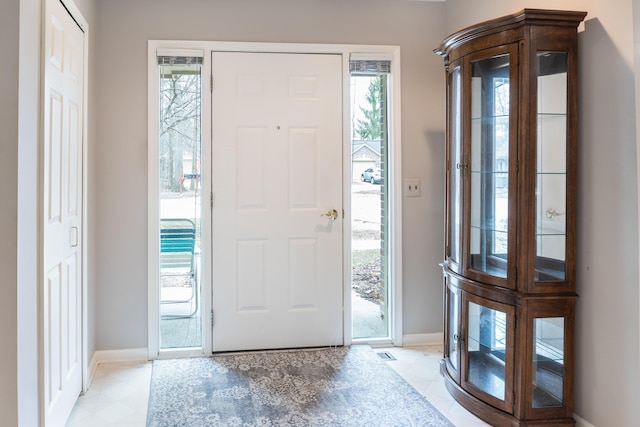 21329 Mulberry Ct, Farmington Hills, MI 48336 - entrance foyer featuring baseboards and visible vents