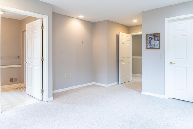 21329 Mulberry Ct, Farmington Hills, MI 48336 - interior space featuring light carpet, recessed lighting, visible vents, and baseboards