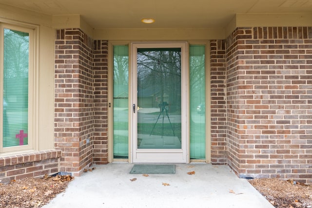21329 Mulberry Ct, Farmington Hills, MI 48336 - property entrance featuring brick siding