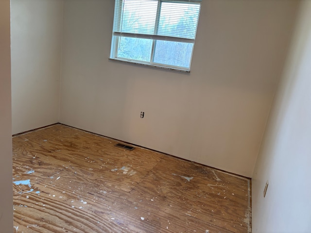 8233 Farrand Rd, Otisville, MI 48463 - empty room featuring visible vents