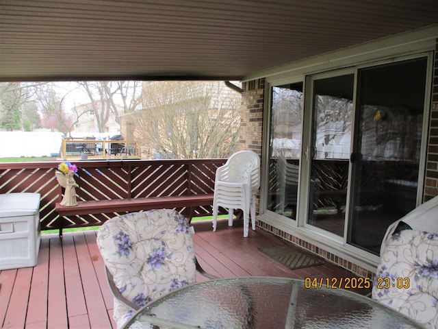 14879 Riverside St, Livonia, MI 48154 - view of wooden terrace