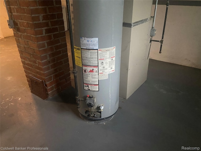 22106 Avalon St, Saint Clair Shores, MI 48080 - utilities with water heater