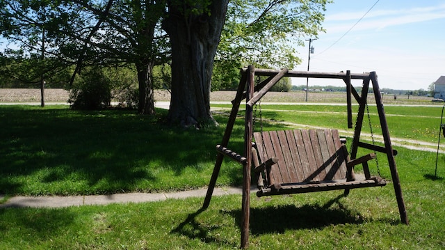 11340 Mccrone Rd, Milan, MI 48160 - view of green lawn