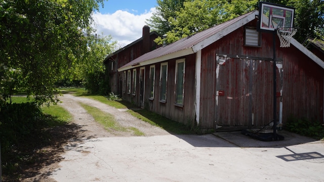 11340 Mccrone Rd, Milan, MI 48160 - view of outbuilding with dirt driveway