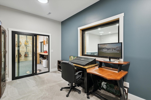 carpeted home office featuring visible vents, recessed lighting, and baseboards