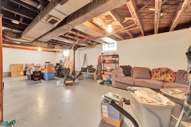 19544 Strasburg St, Detroit, MI 48205 - below grade area featuring visible vents