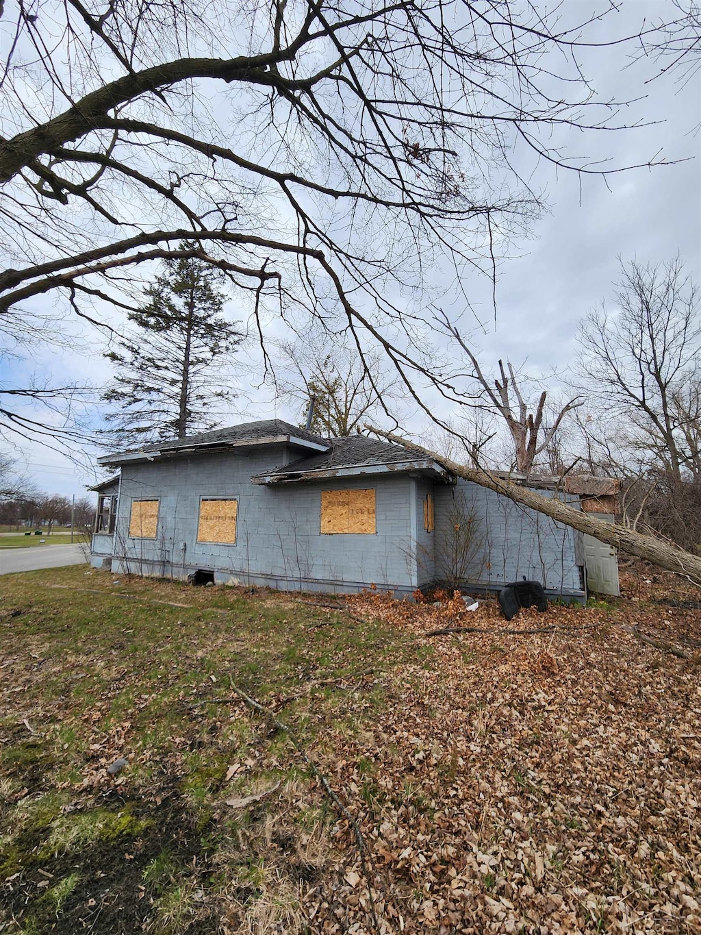 view of property exterior