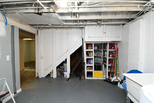 view of unfinished below grade area