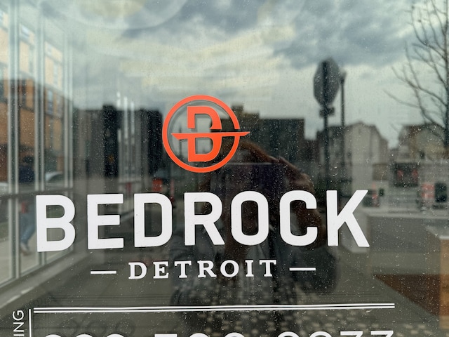 220 Alfred St, Detroit, MI 48201 - a document