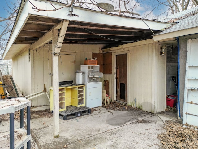 19965 Barlow St, Detroit, MI 48205 - view of patio with washer / clothes dryer