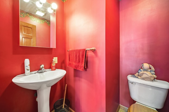 57480 72nd Ave, Hartford, MI 49057 - half bath with toilet
