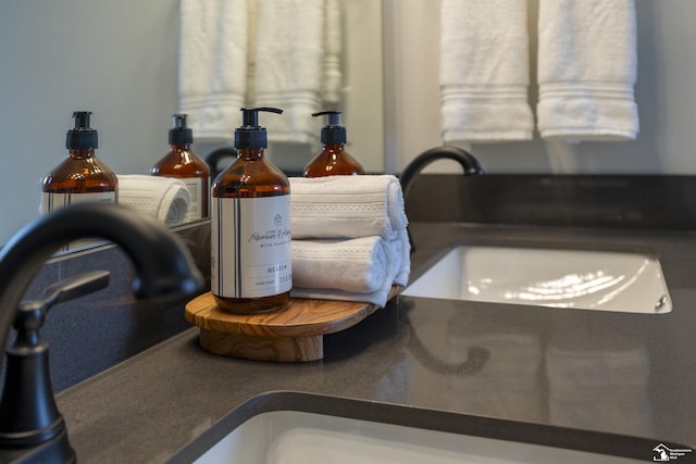 room details featuring a sink