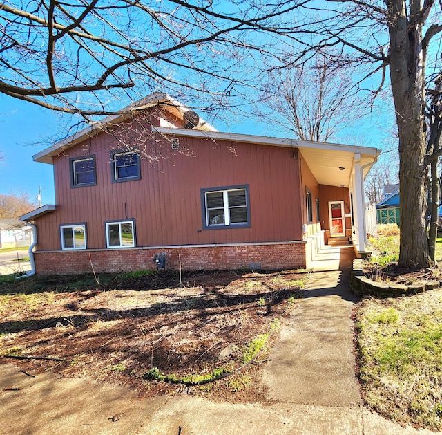 view of home's exterior