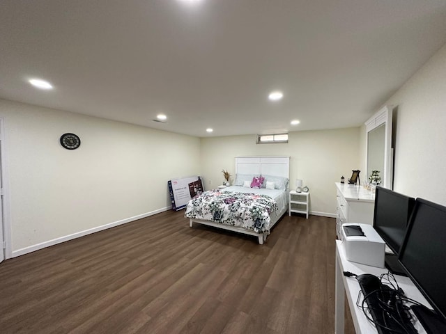 31042 Wellston Dr, Warren, MI 48093 - bedroom featuring recessed lighting, dark wood-style floors, and baseboards