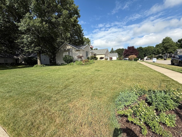 2511 Bowenton Pl SW, Wyoming, MI 49519 - view of grassy yard