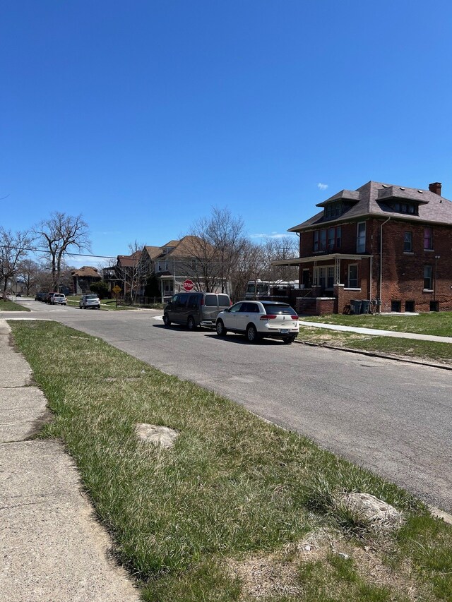 190 W Buena Vista St, Highland Park, MI 48203 - view of road with sidewalks