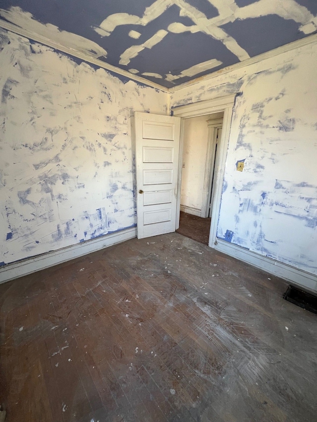 190 W Buena Vista St, Highland Park, MI 48203 - unfurnished room with visible vents and hardwood / wood-style flooring