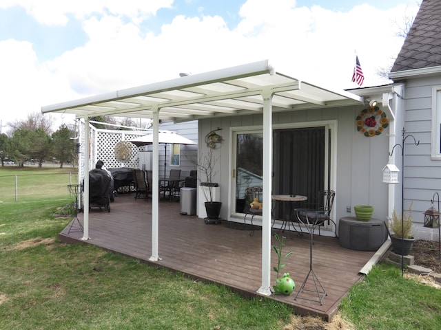 5900 Commerce Rd, West Bloomfield, MI 48324 - exterior space featuring a deck, outdoor dining area, and a pergola