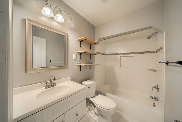 3015 N Wilson Ave, Royal Oak, MI 48073 - full bath featuring toilet, vanity, and shower / tub combination
