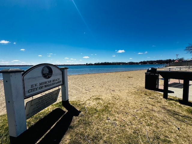 207 Legato Dr, Walled Lake, MI 48390 - water view