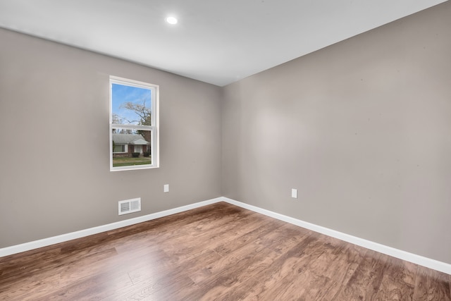 12751 Rosemary Blvd, Oak Park, MI 48237 - empty room featuring recessed lighting, visible vents, baseboards, and wood finished floors