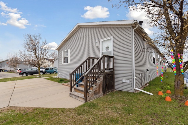 exterior space featuring a yard