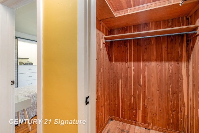 105 Parkwood Ct, Bay City, MI 48706 - view of closet