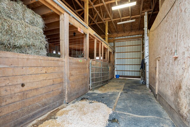 7630 Dilley Rd, Davisburg, MI 48350 - view of stable