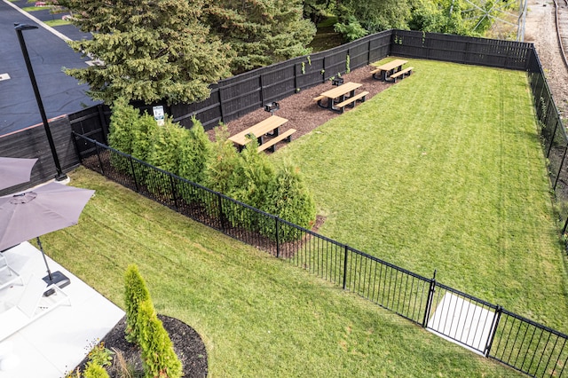 533 E Harrison Ave Unit 29, Royal Oak, MI 48067 - view of yard featuring a fenced backyard