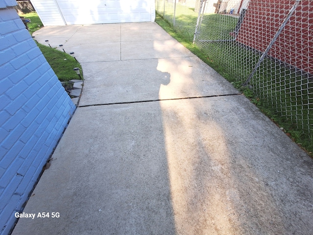 7541 Sloan St, Taylor, MI 48180 - details with driveway