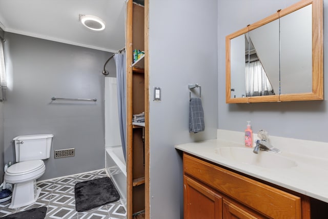 full bath with shower / bath combo, toilet, vanity, and visible vents