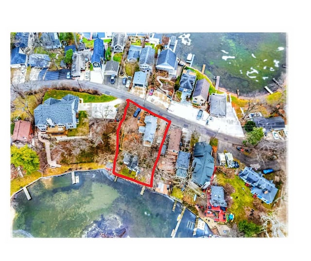 520 Bellevue Ave, Lake Orion, MI 48362 - bird's eye view with a residential view