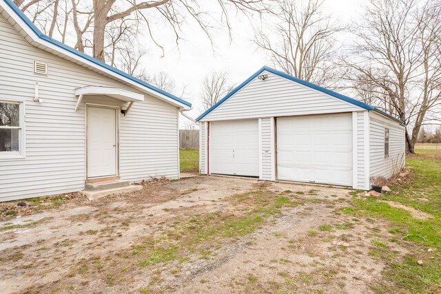 327 E Main St, Vermontville, MI 49096 - view of detached garage