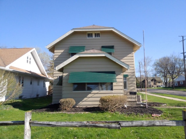 802 Oakridge Dr, Jackson, MI 49203 - view of front of property