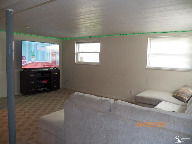 7303 Cranbrook Dr, Lambertville, MI 48144 - living area featuring carpet