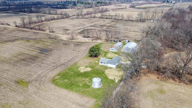 birds eye view of property featuring a rural view