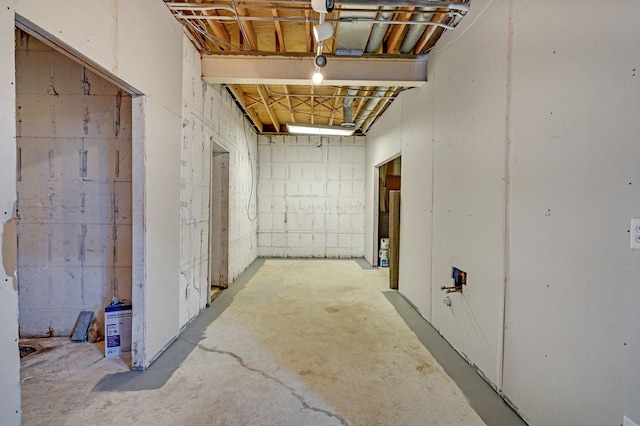8322 N Short Rd NW, Columbus, MI 48063 - view of below grade area