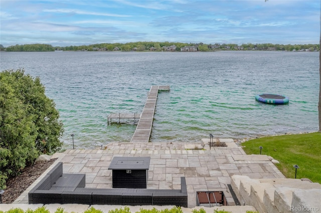 15284 Bealfred Dr, Fenton, MI 48430 - dock featuring a water view