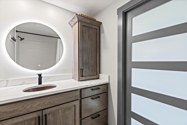 full bath with vanity