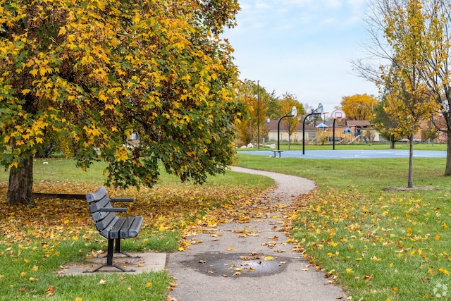 14424 Edmore Dr, Detroit, MI 48205 - view of property's community featuring a lawn and community basketball court