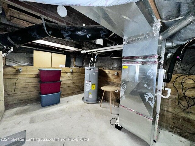 17669 Lake Dr, Barryton, MI 49305 - unfinished basement with electric water heater