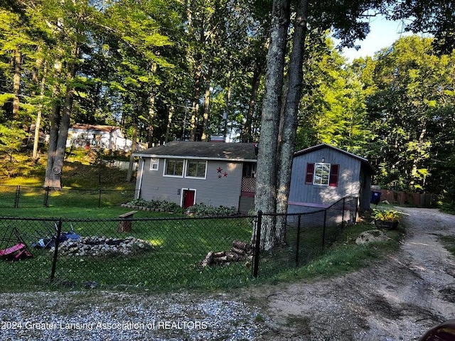 17669 Lake Dr, Barryton, MI 49305 - view of front of property
