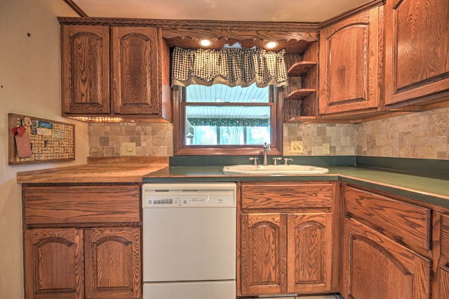 390 Red Oak Ln, Rochester Hills, MI 48307 - kitchen with dishwasher, a sink, tasteful backsplash, and brown cabinetry