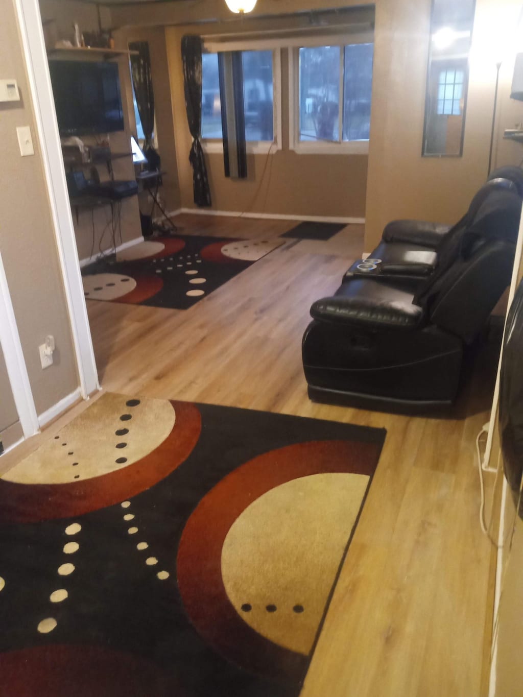 28530 Fairfax St, Southfield, MI 48076 - living room featuring wood finished floors