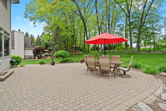 4435 Driftwood Dr, Commerce Twp, MI 48382 - view of patio / terrace with outdoor dining area