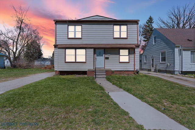 14725 Agnes Ave, Eastpointe, MI 48021 - view of front of property featuring entry steps and a front lawn