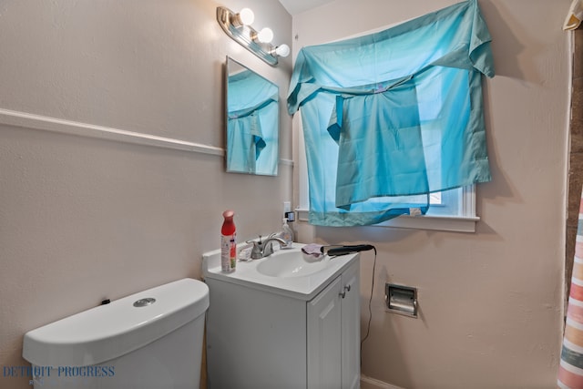14725 Agnes Ave, Eastpointe, MI 48021 - bathroom featuring toilet and vanity